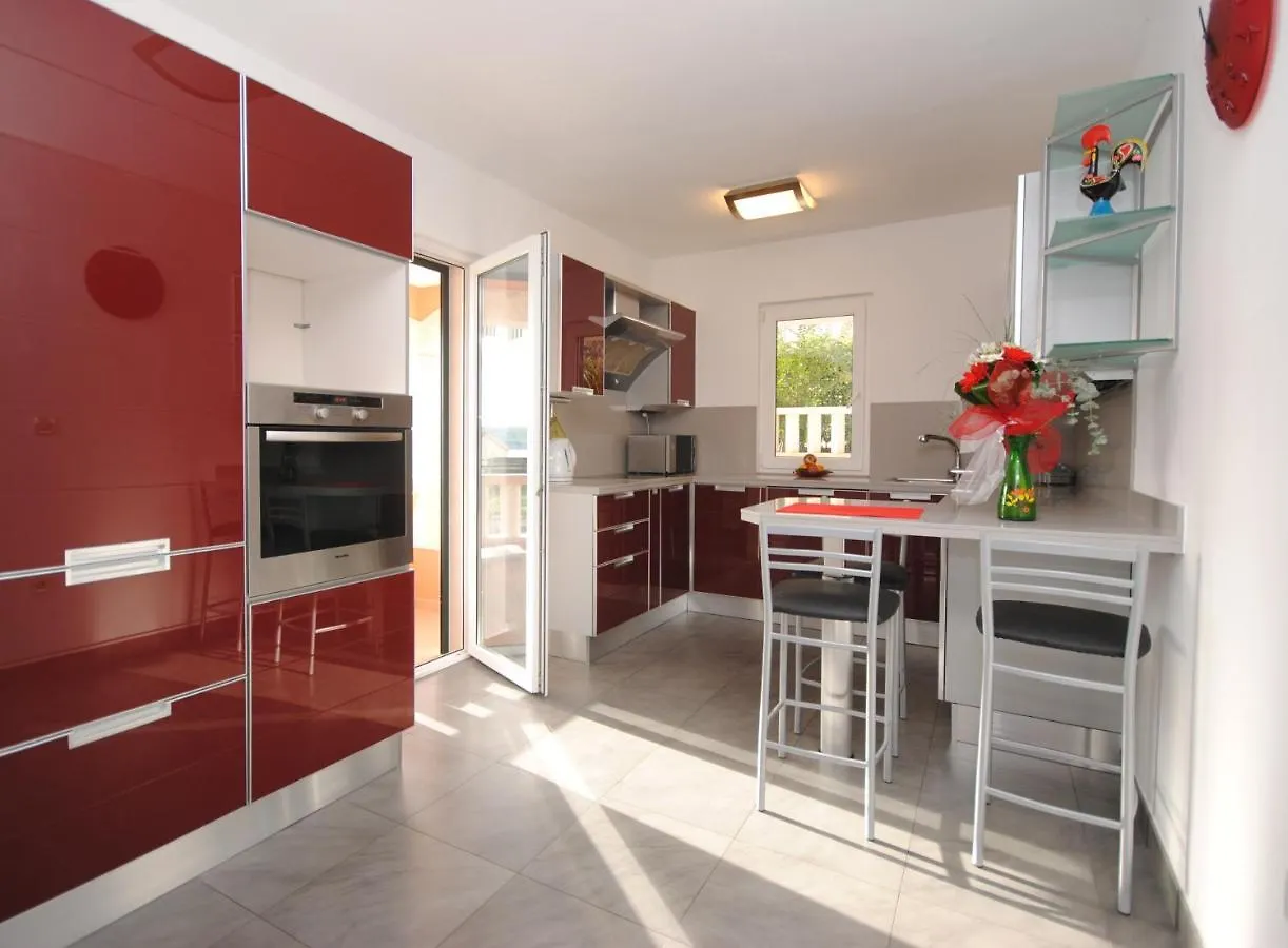 Seaview Luxury Apartment 